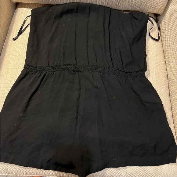 2Be Bebe black size Medium lace top romper - Picture 10 of 11